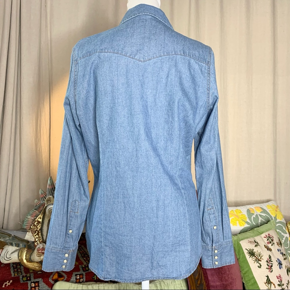 Levi’s Western Denim Shirt - Picture 3 of 7